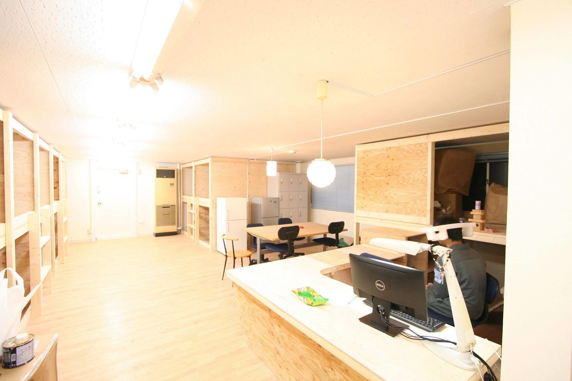 Edo Tokyo Hostel Exterior photo